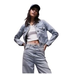 Women's 4 Topshop Tilda Crop Denim Jacket Light Blue Button Closure Long Sleeve